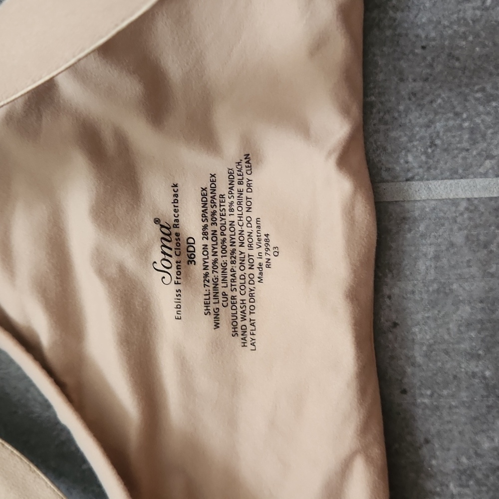 Soma Racerback Bra - Picture 3 of 3